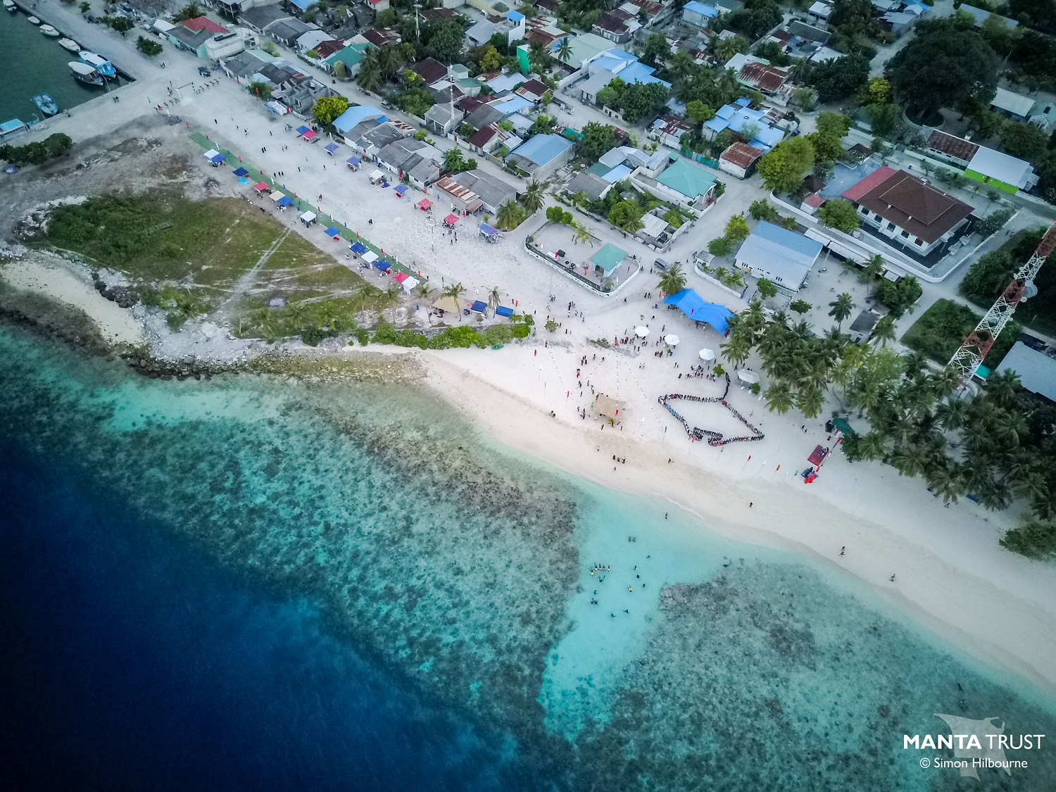 ޑިންގީއެއްގައި ޖެހި ޓޫރިސްޓަކަށް އަނިޔާވެއްޖެ