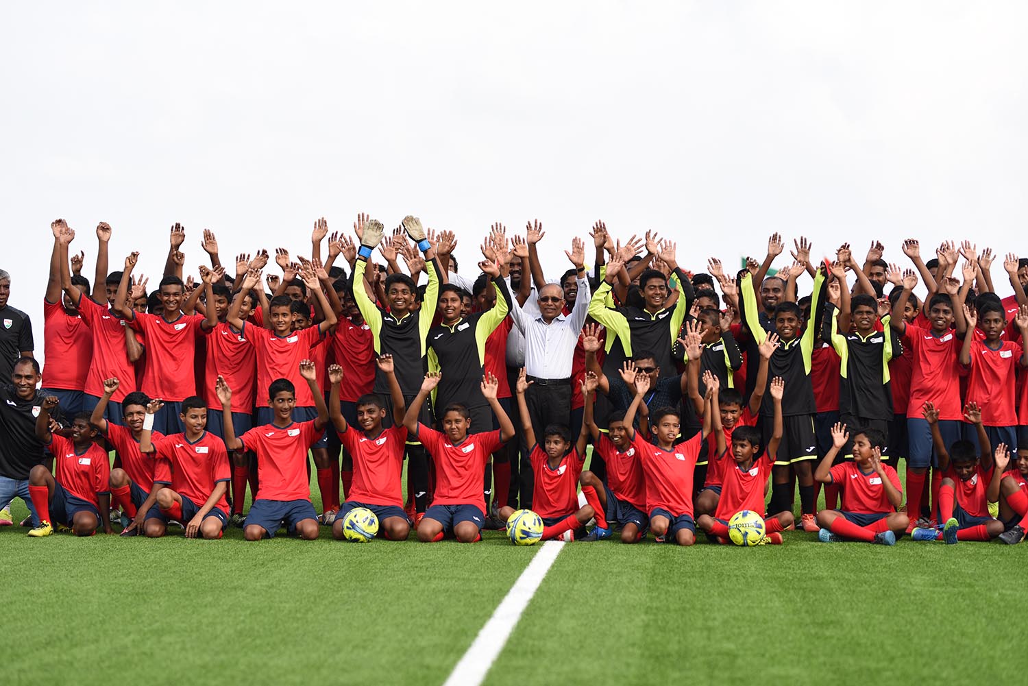 ރާއްޖޭގައި އެޅި އެންމެ ފެންވަރު ރަނގަޅު ޓާފް ދަނޑު އޭދަފުށީގައި ހުޅުވައިފި