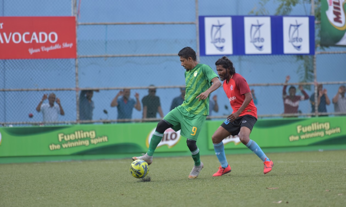 ވެޓެރަންސް ކަޕް: ފަހަތުން އަރައި އޭދަފުށި ބަލިކޮށް މާޒިޔާ އެއް ވަނައަށް