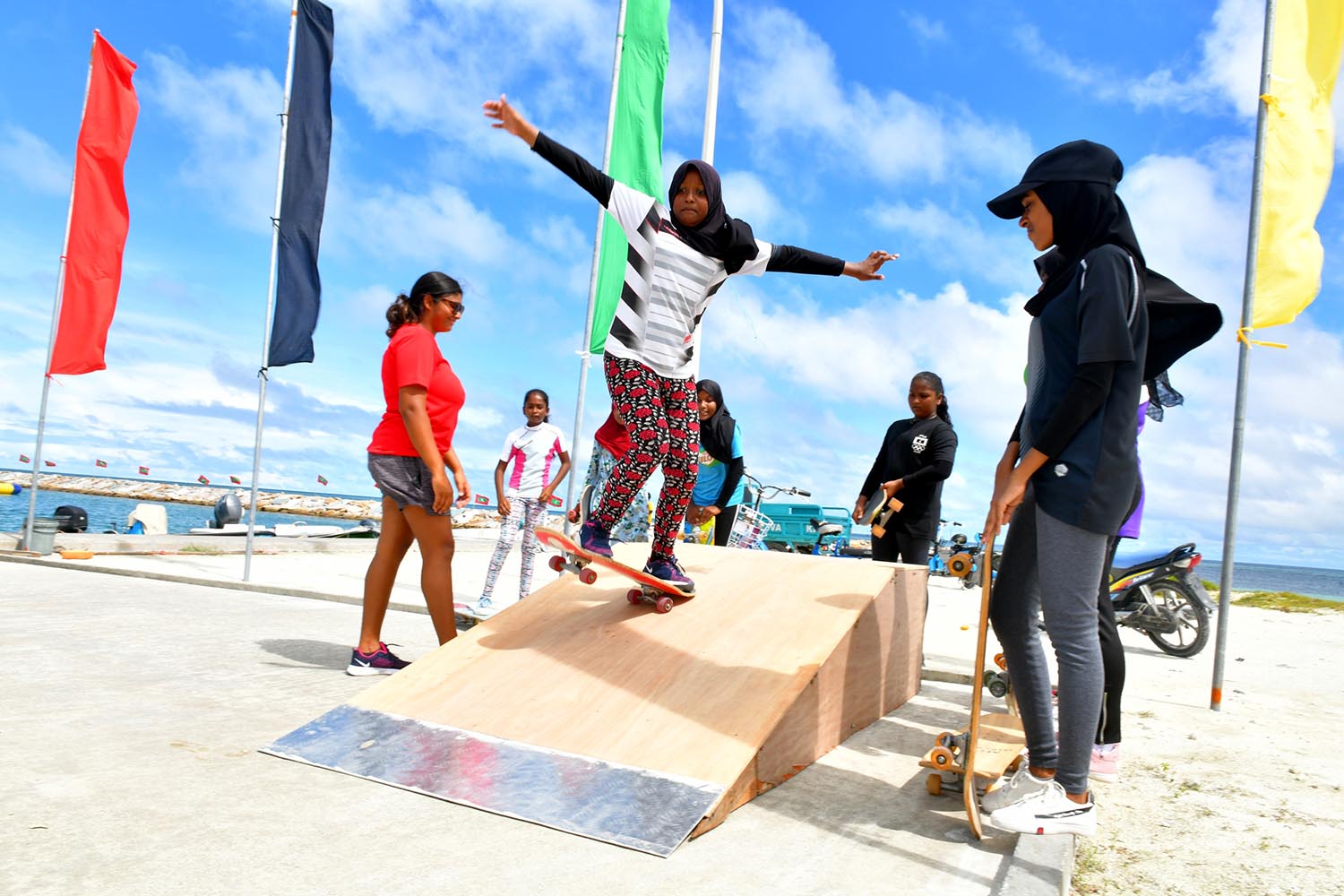 ގޮއިދޫގައި ބޭއްވި ހަރަކާތްތައް ފަސްޓް ލޭޑީ  ބައްލަވާލައްވައިފި