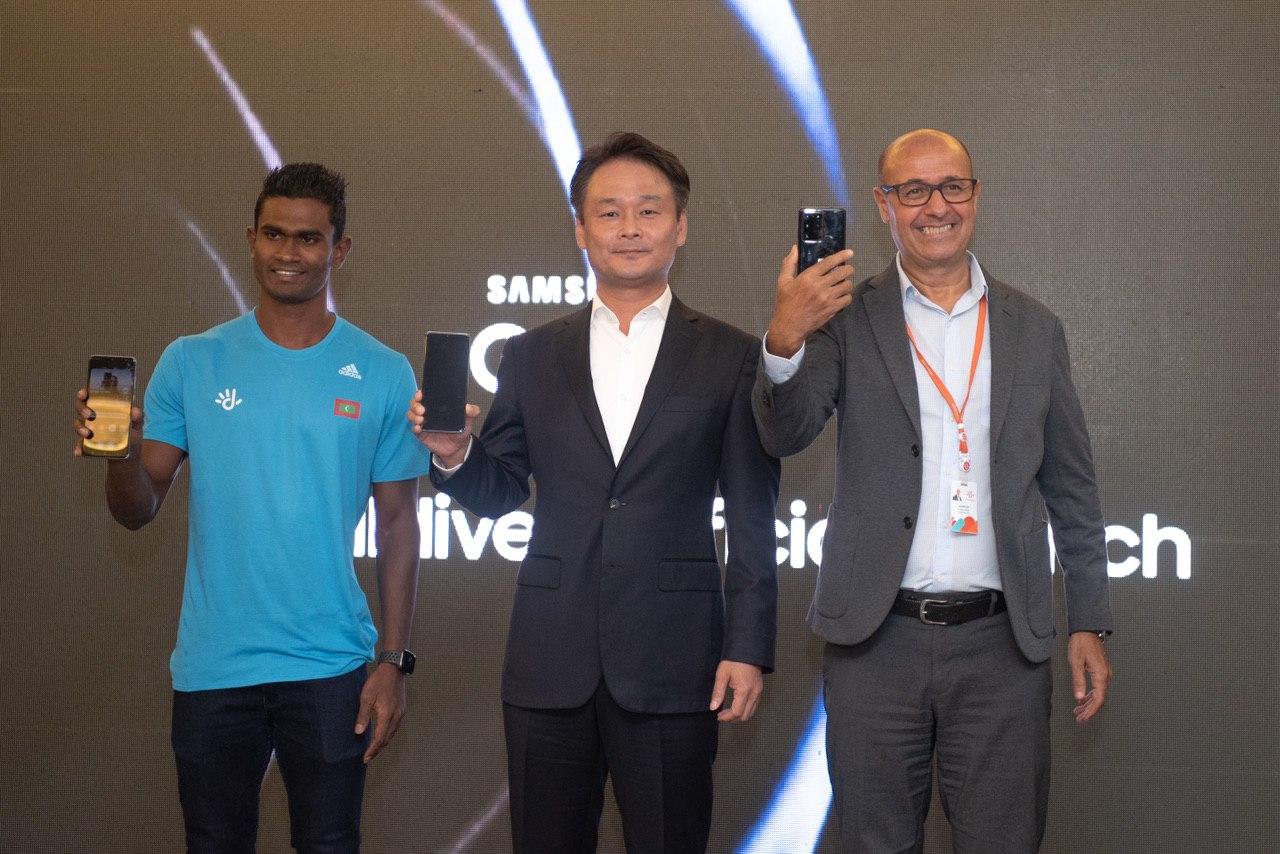 ދިރާގުން ސެމްސަންގެ އެންމެ ފަހުގެ ފޯނުތައް ޕްރީއޯޑާއަށް ހުޅުވާލައިފި