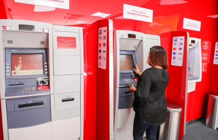 ޓްރޭޑްކުރާ ފައިސާ ދެން ޖަމާވާނީ ރުފިޔާ އެކައުންޓަށް