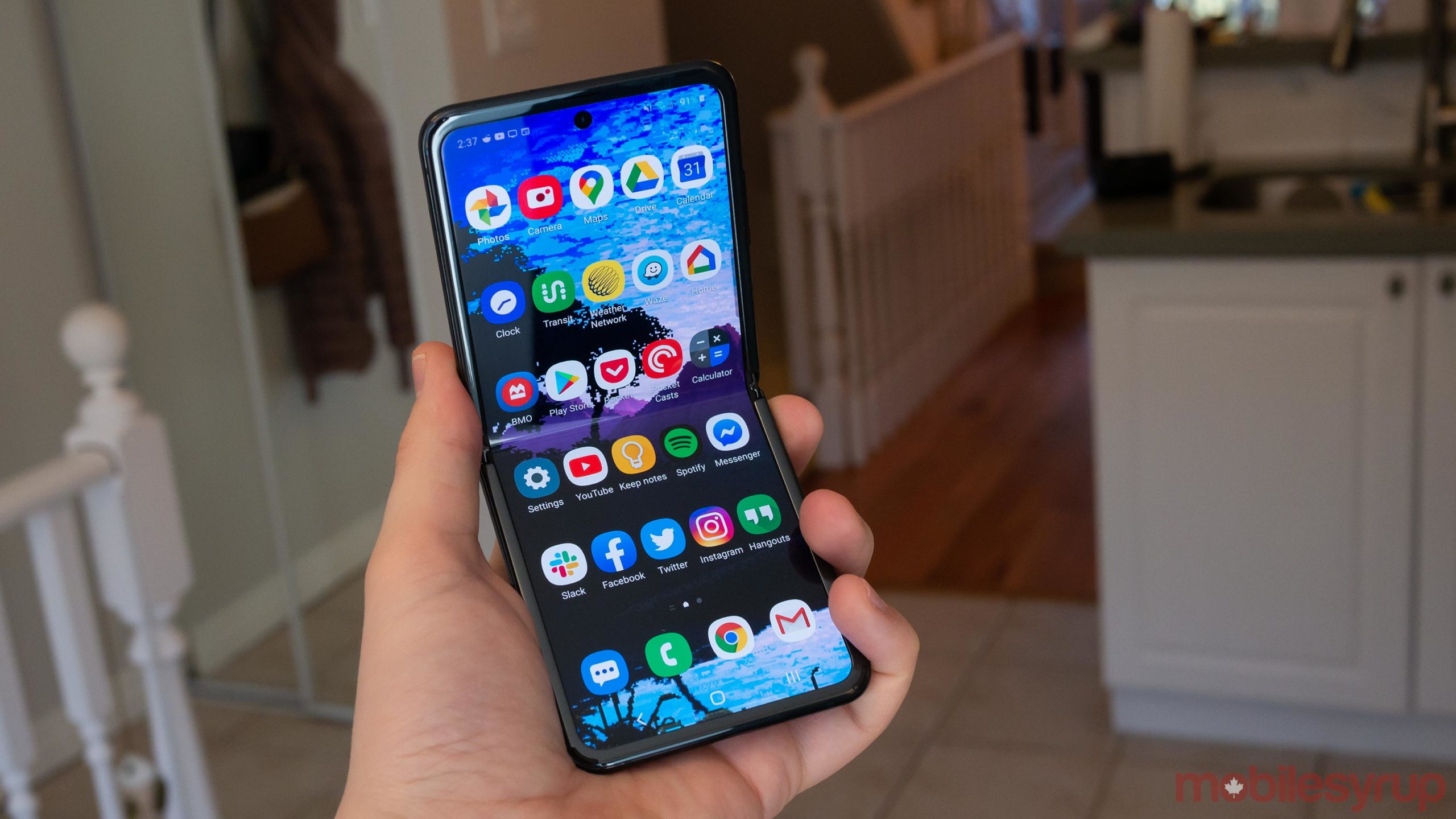 ސެމްސަންގެ ފަތްޖެހޭ ފޯނު އުރީދޫން ރާއްޖެ އަށް ތައާރަފު ކޮށްފި