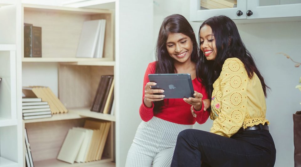 ބީއެމްއެލް އިންޓަނެޓް ބޭންކިން މެެެދުވެރިކޮށް 80،000 އެޕްލިކޭޝަން