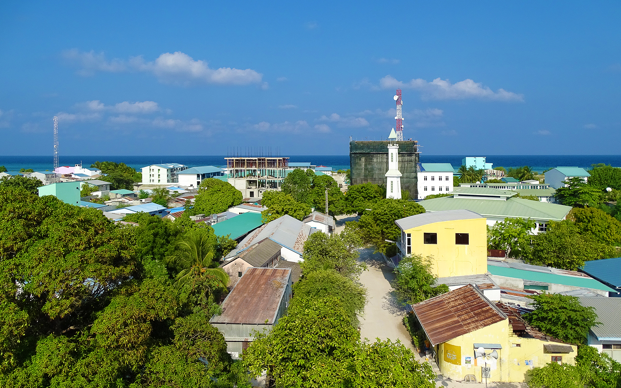 އުނގޫފާރު ކްލަސްޓާ: ނައިފަރުން ކޮވިޑް ކޭސްއެއް ފެނި، މޮނިޓަރިން އަށް