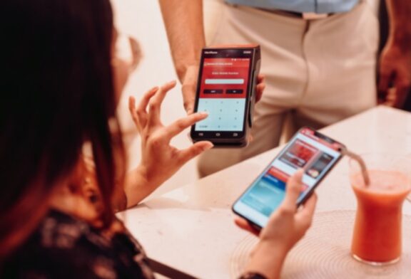 ބީއެމްއެލް އިން ފައިސާ ޓްރާންސްފާކުރަން ކިއުއާރް ކޯޑް ބޭނުންކުރެވޭ ގޮތް ހަދައިފި